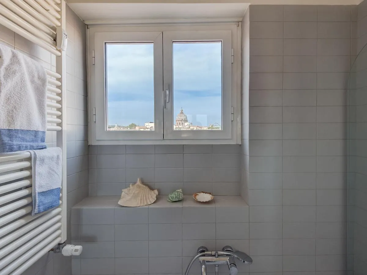 Piazza Lovatelli Luxury Penthouse Apartment Rome 0*,