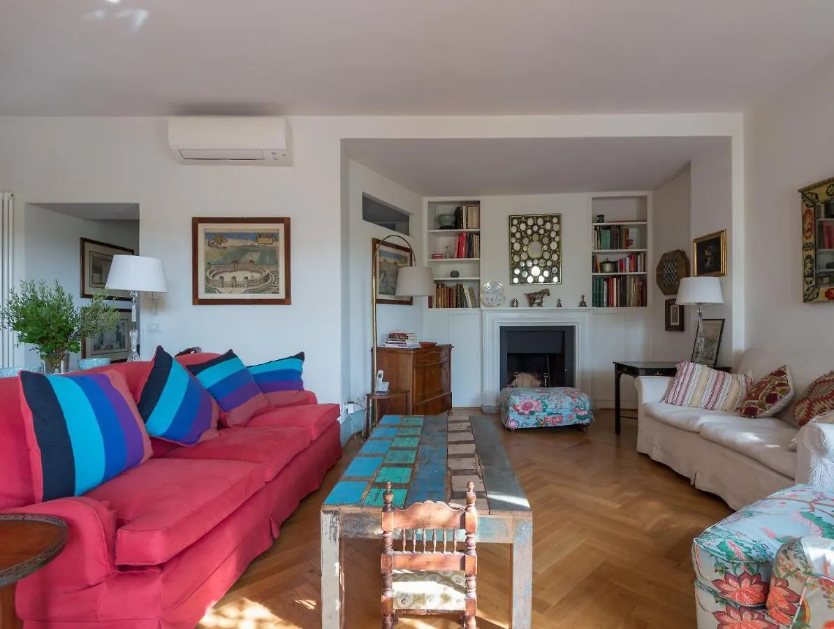 Piazza Lovatelli Luxury Penthouse Apartment Rome 0*,